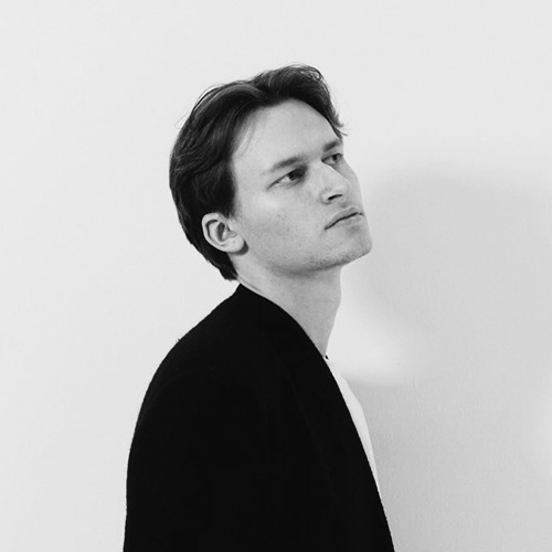 Illya Ovchar - Photographer